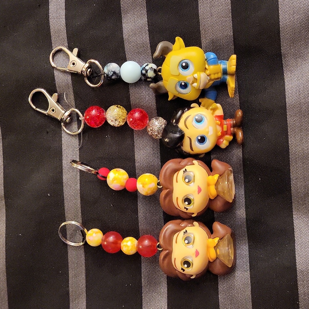 Disney Keychains - Picture 1 of 1